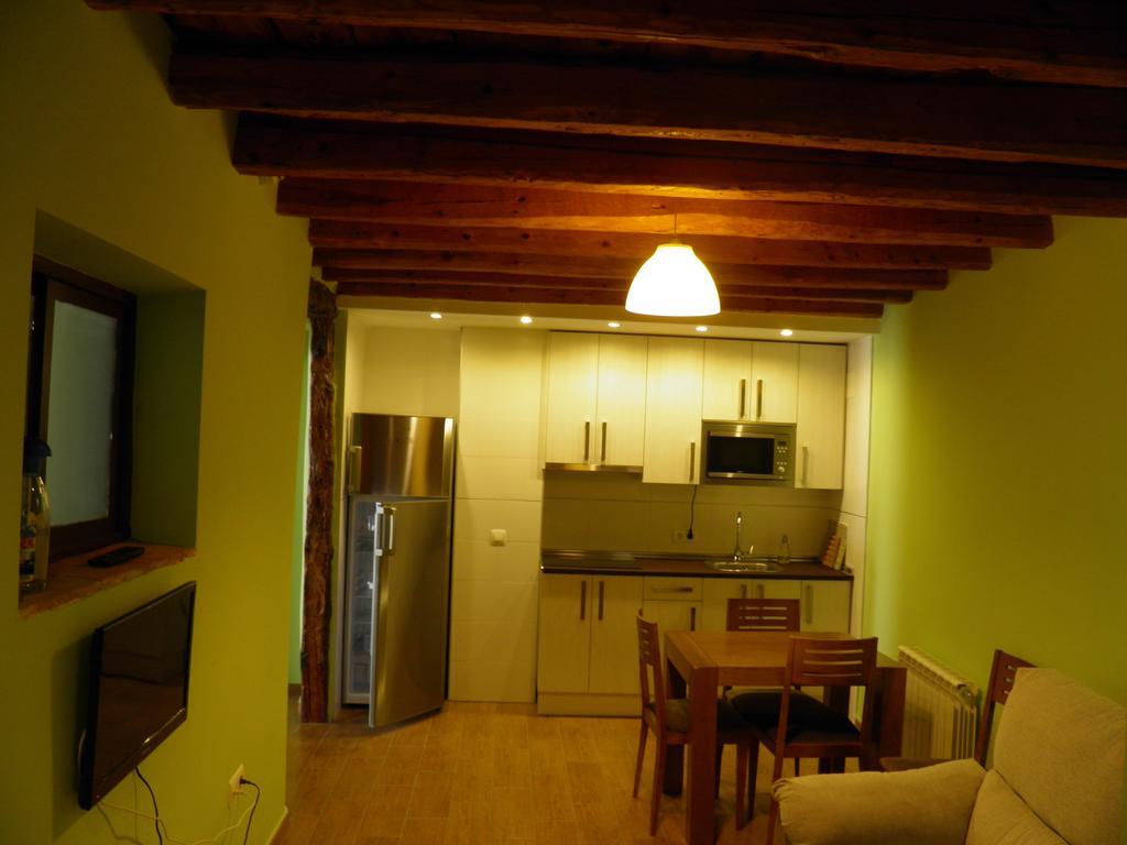 Apartamentos Turisticos Peñafiel Szoba fotó